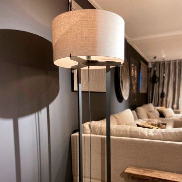 8410 - Molveno vloerlamp